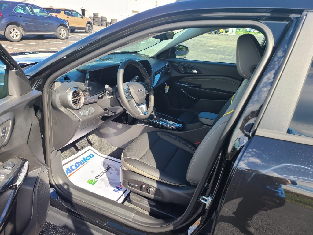 New 2026 Chevrolet Trax ACTIV w/ Driver Confidence Package FWD image 21