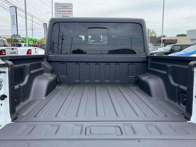 New 2026 Jeep Gladiator Sport AWD/4WD image 17