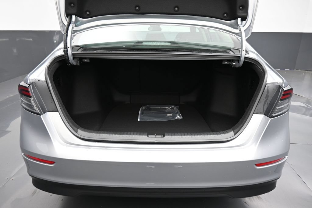 New 2025 Honda Accord SE image 27
