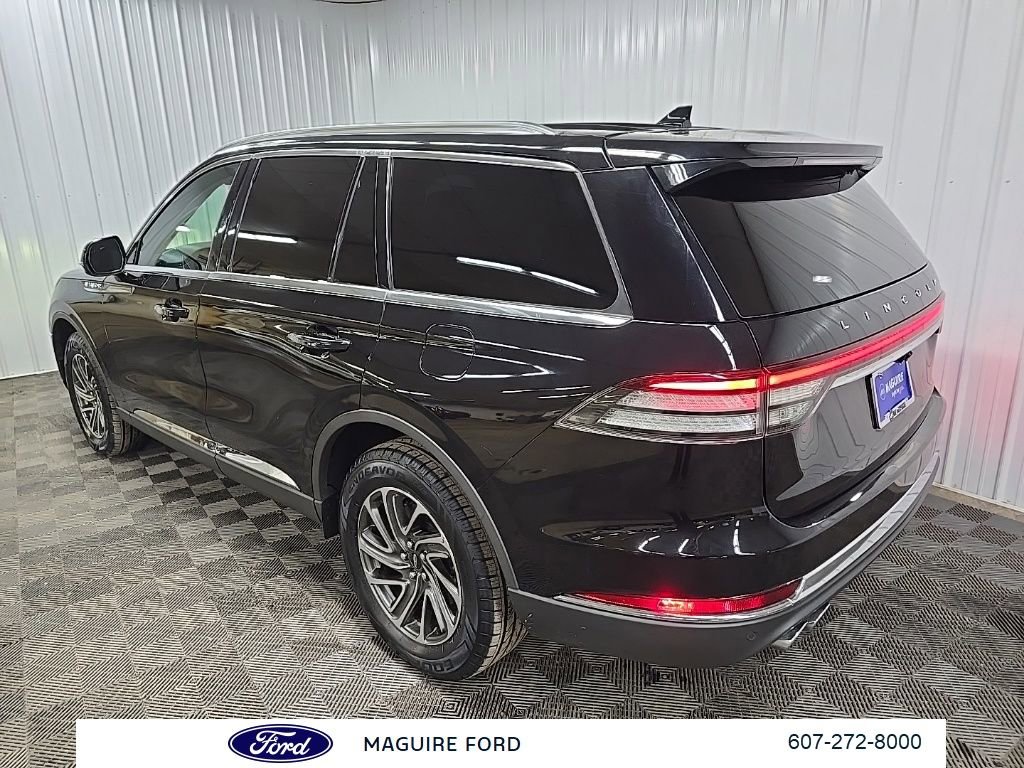 Used 2022 Lincoln Aviator Standard w/ Elements Package image 11