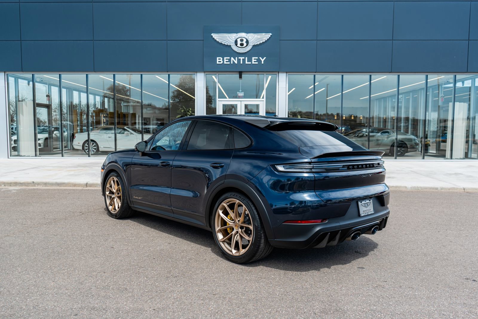 Used 2024 Porsche Cayenne Turbo GT AWD/4WD image 8
