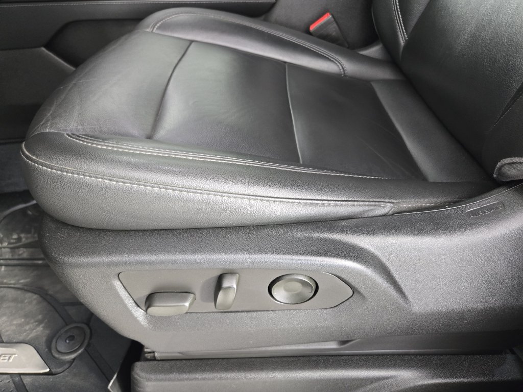 Used 2021 Chevrolet Tahoe Z71 AWD/4WD image 25