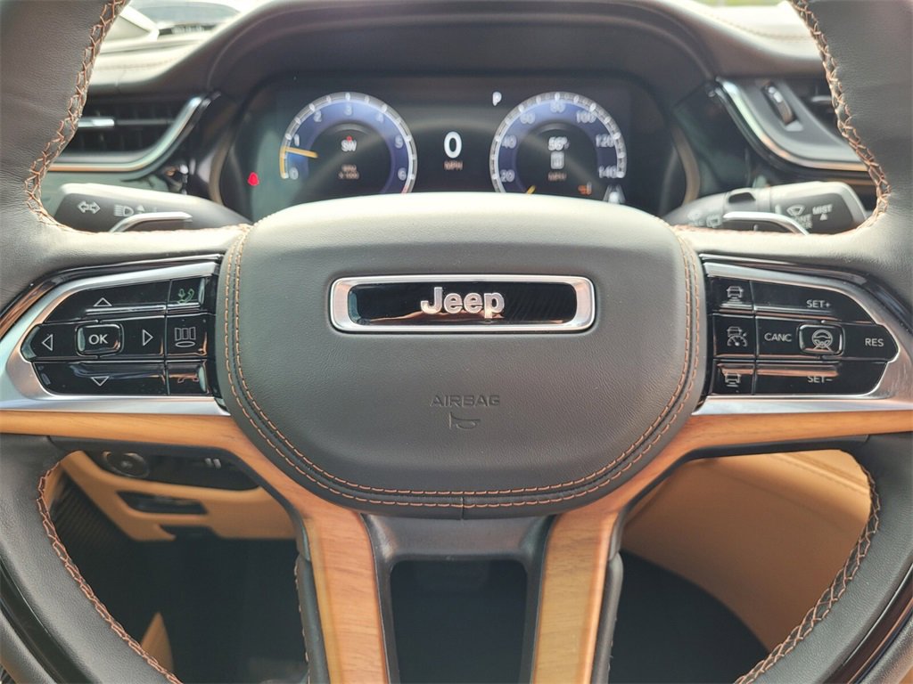 Used 2025 Jeep Grand Cherokee L Summit image 39