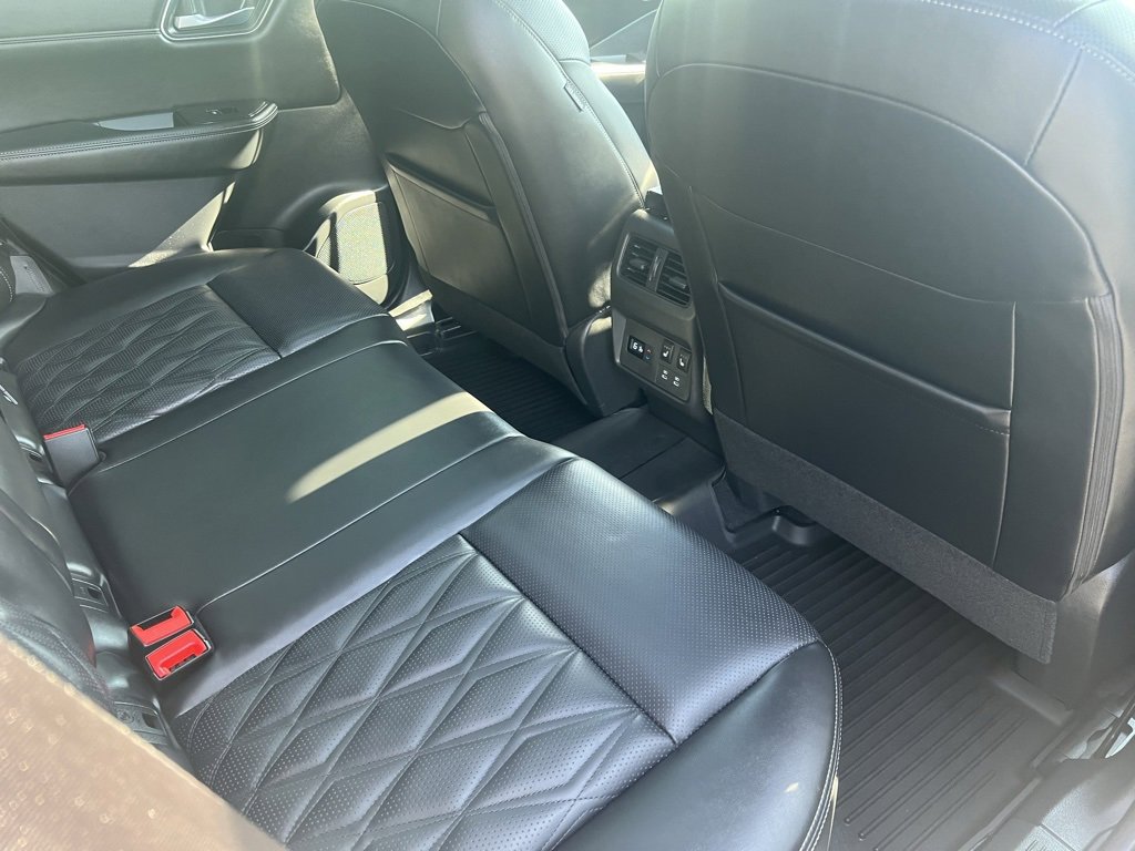 New 2026 Nissan Rogue Platinum image 14