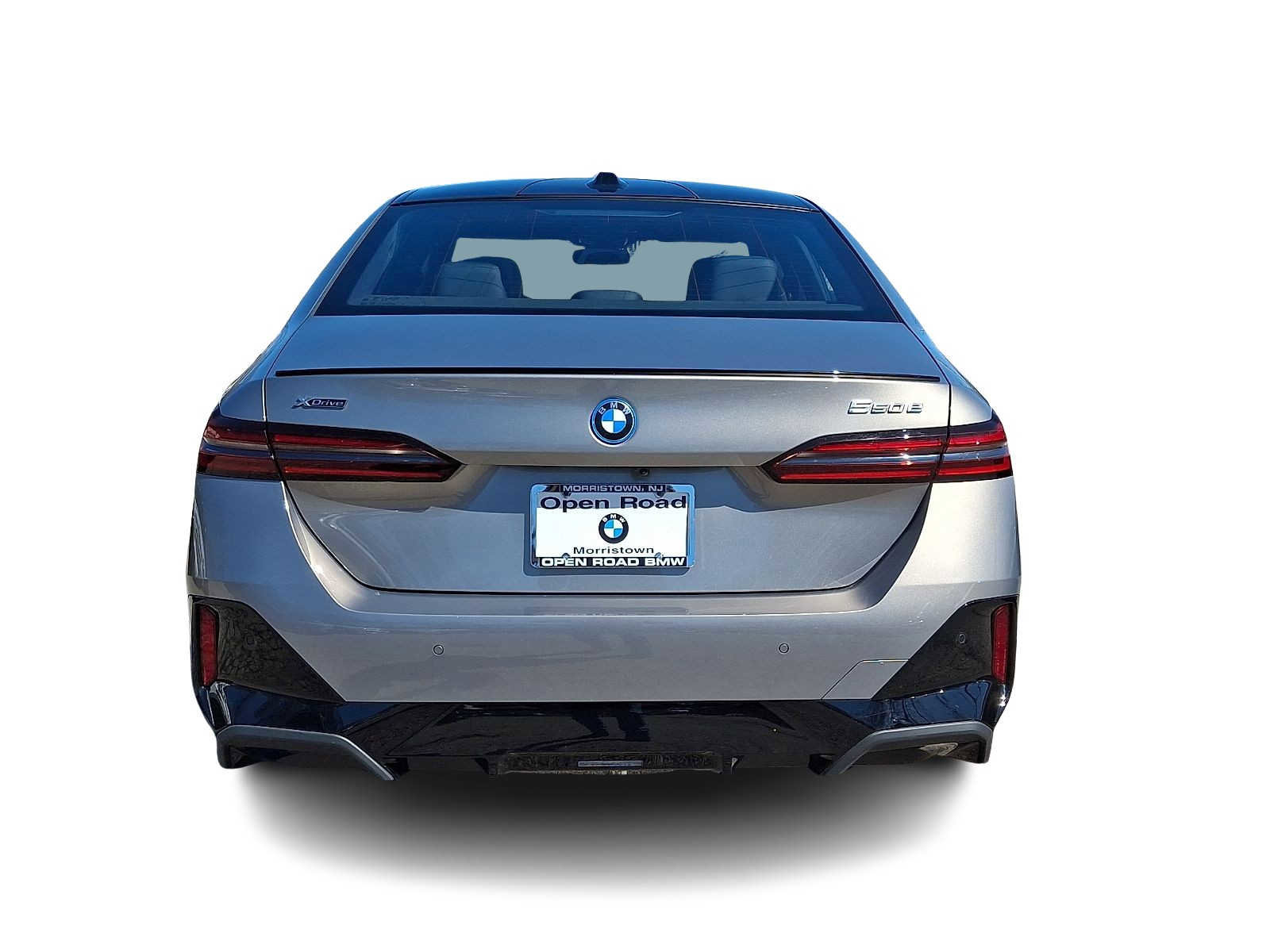 Used 2026 BMW 550e xDrive w/ Premium Package image 5