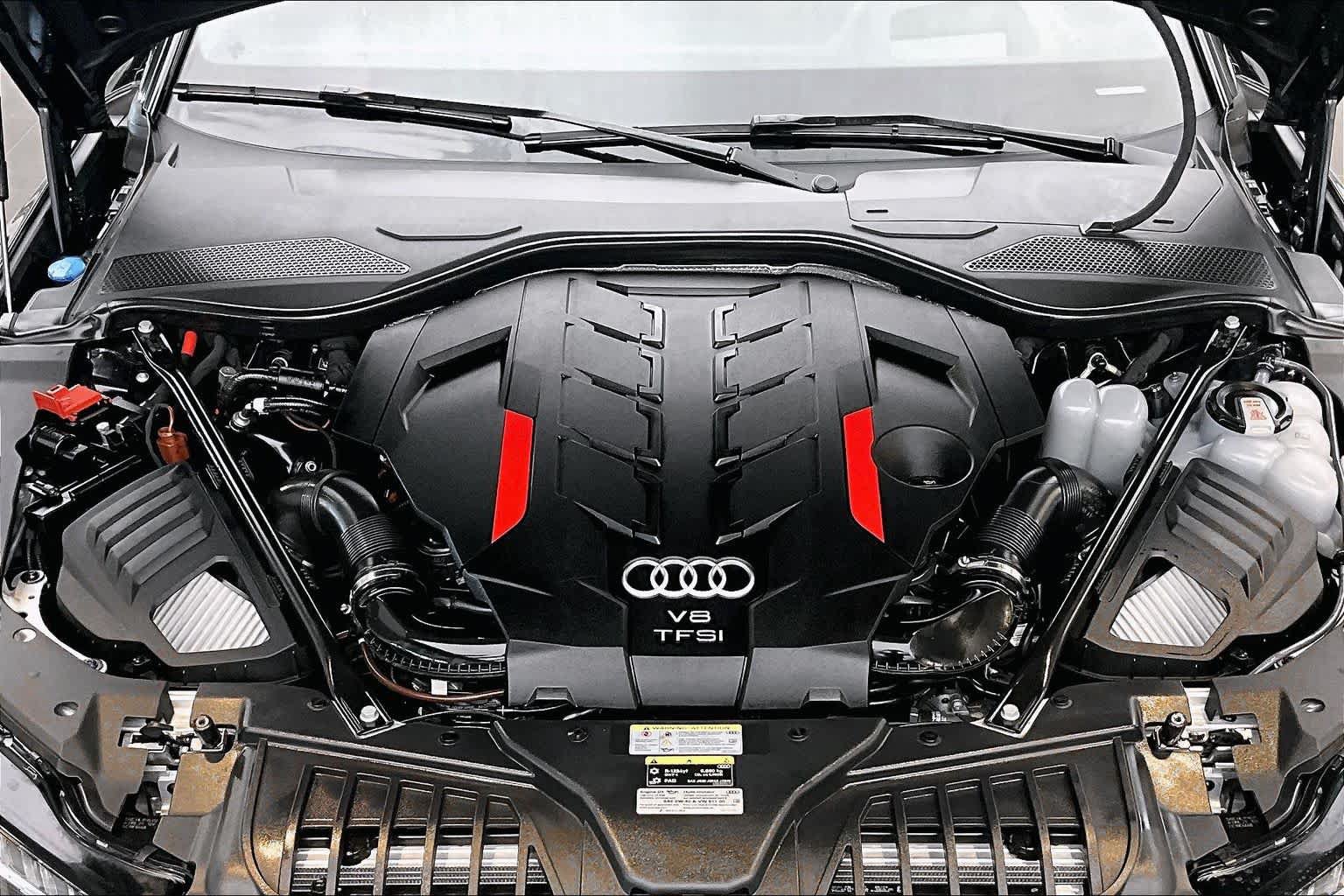 Certified 2025 Audi S8 AWD/4WD image 29