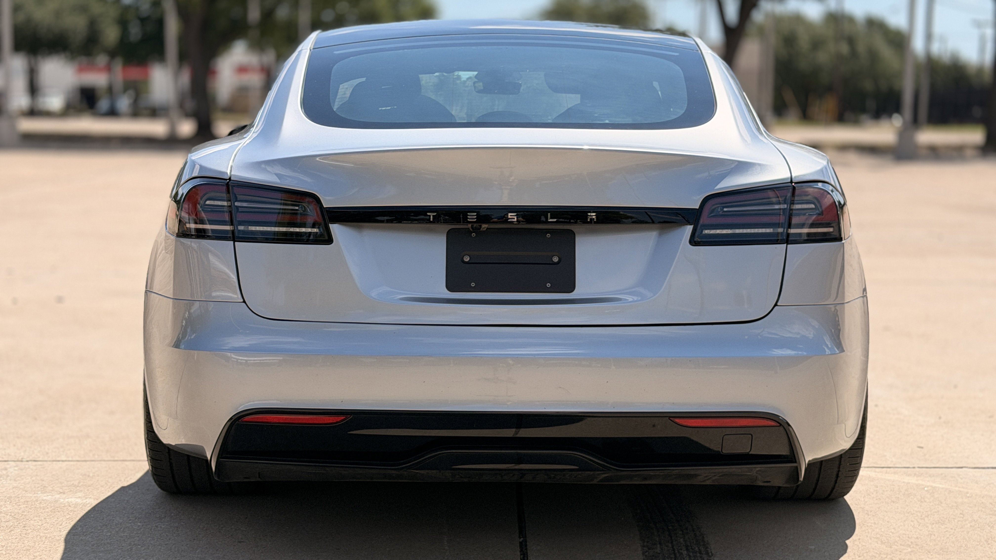 Used 2024 Tesla Model S AWD/4WD image 11