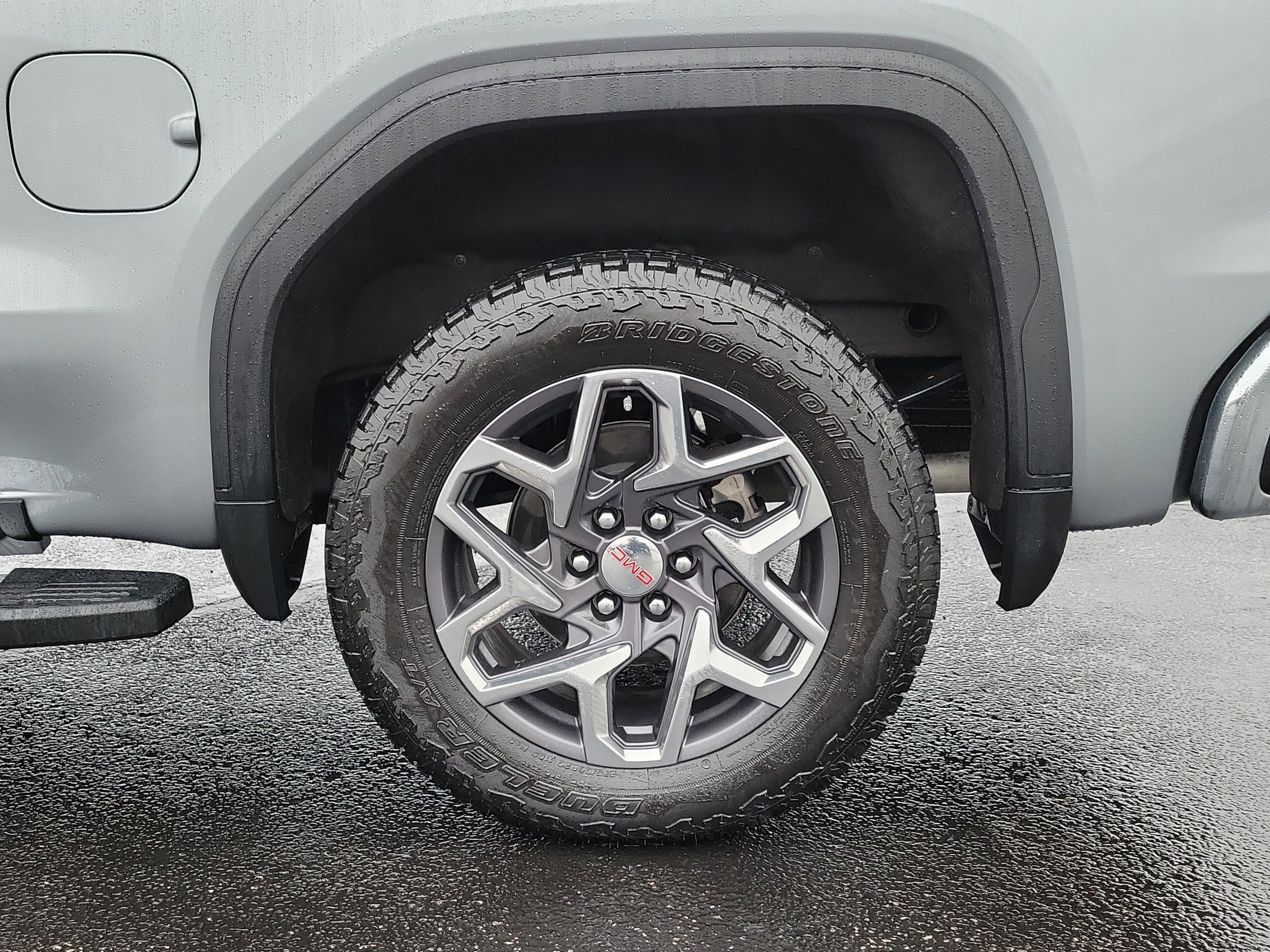 Used 2025 GMC Sierra 1500 SLT w/ SLT Premium Plus Package image 5