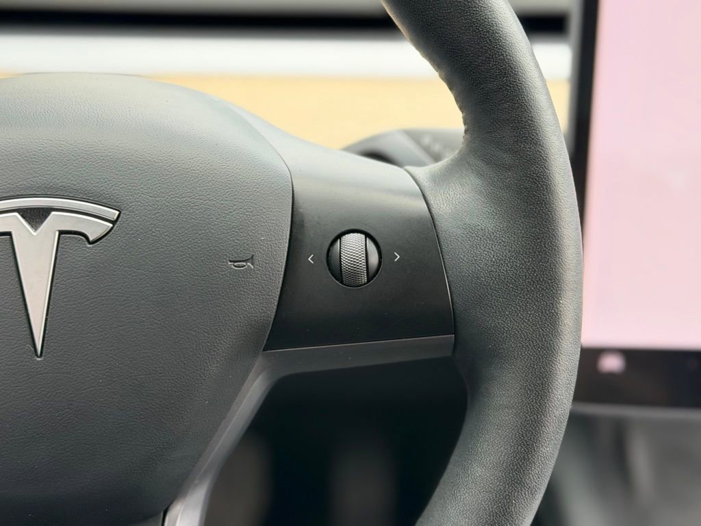 Used 2022 Tesla Model 3 Long Range AWD/4WD image 41