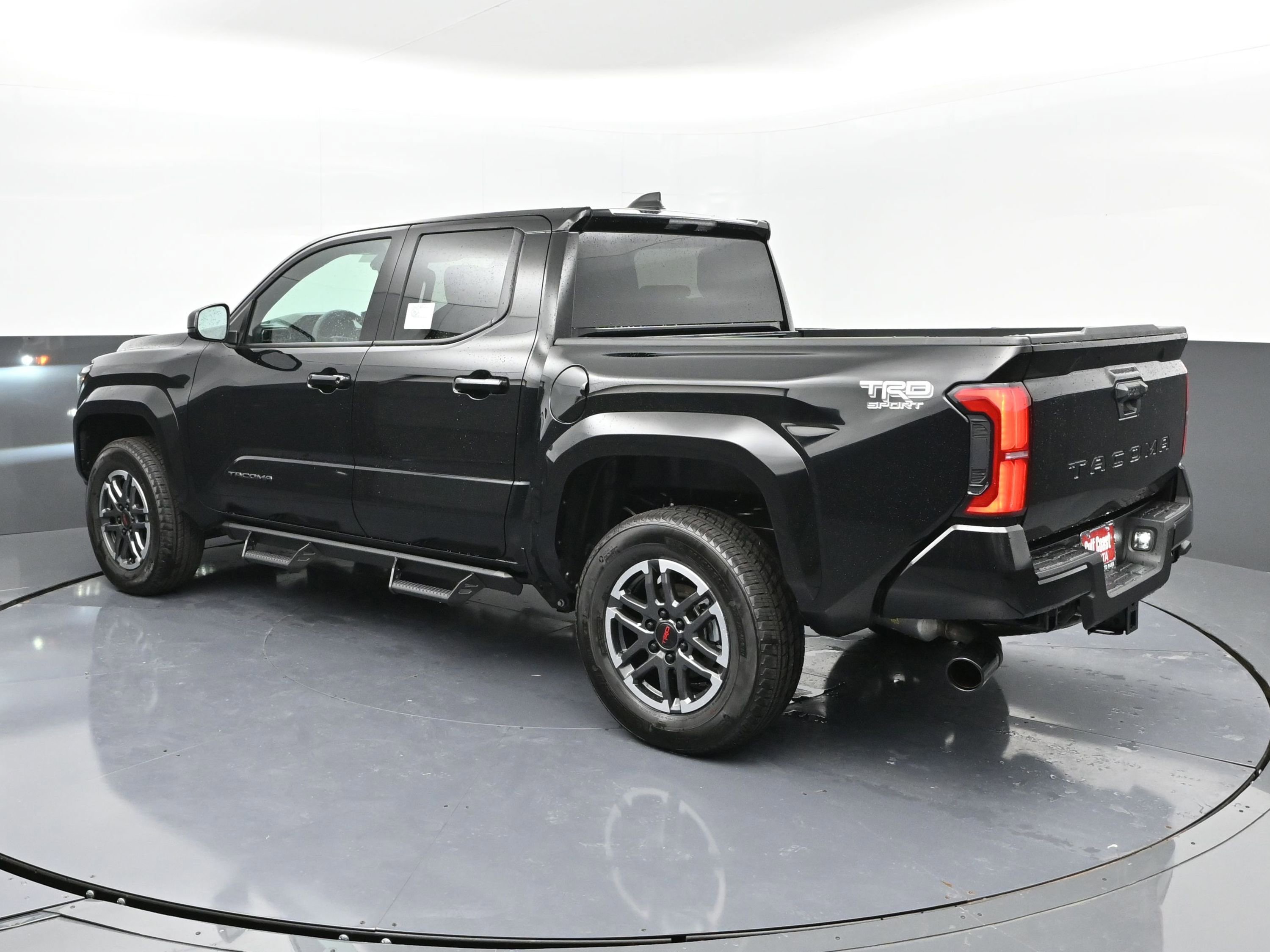 Certified 2025 Toyota Tacoma TRD Sport image 19