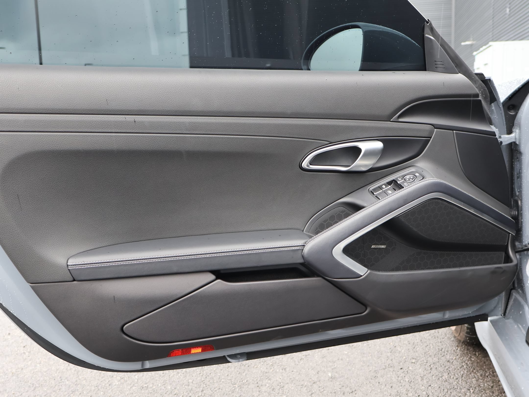 Certified 2025 Porsche 718 Cayman RWD image 14