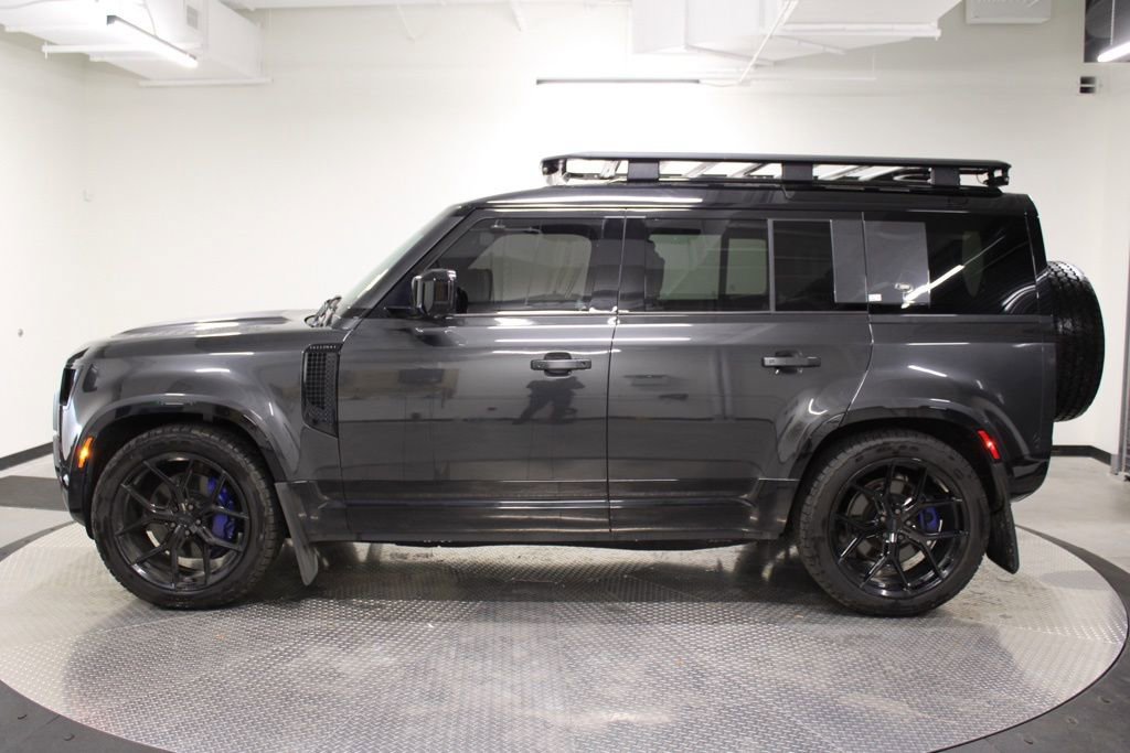 Used 2022 Land Rover Defender 110 X-Dynamic HSE image 2