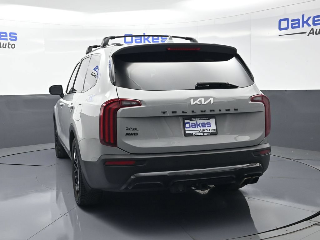Certified 2022 Kia Telluride EX w/ EX Premium Package AWD/4WD image 7