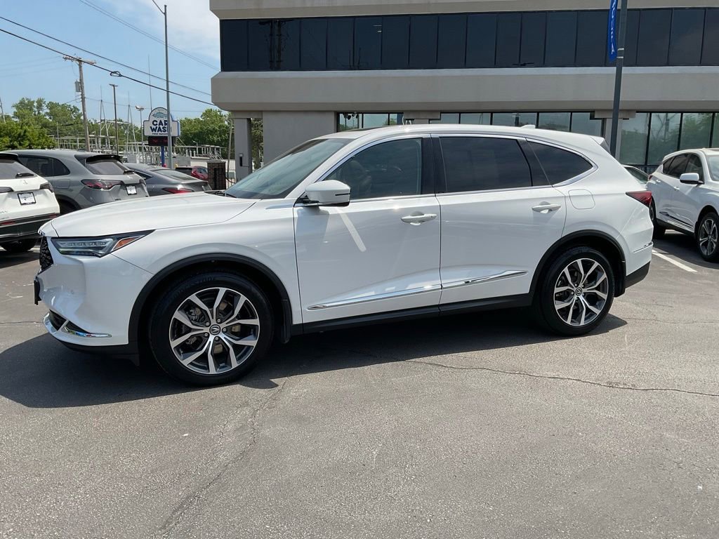 Certified 2024 Acura MDX SH-AWD w/ Technology Package image 3