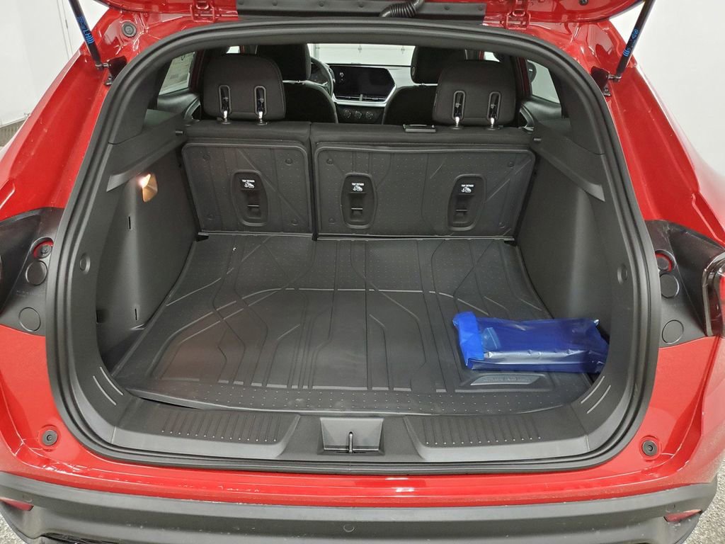 New 2026 Chevrolet Trax RS w/ Sunroof Package image 24