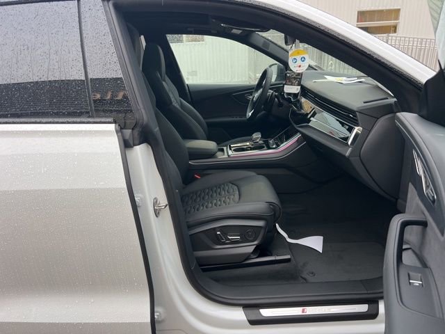 New 2026 Audi RS Q8 performance image 31