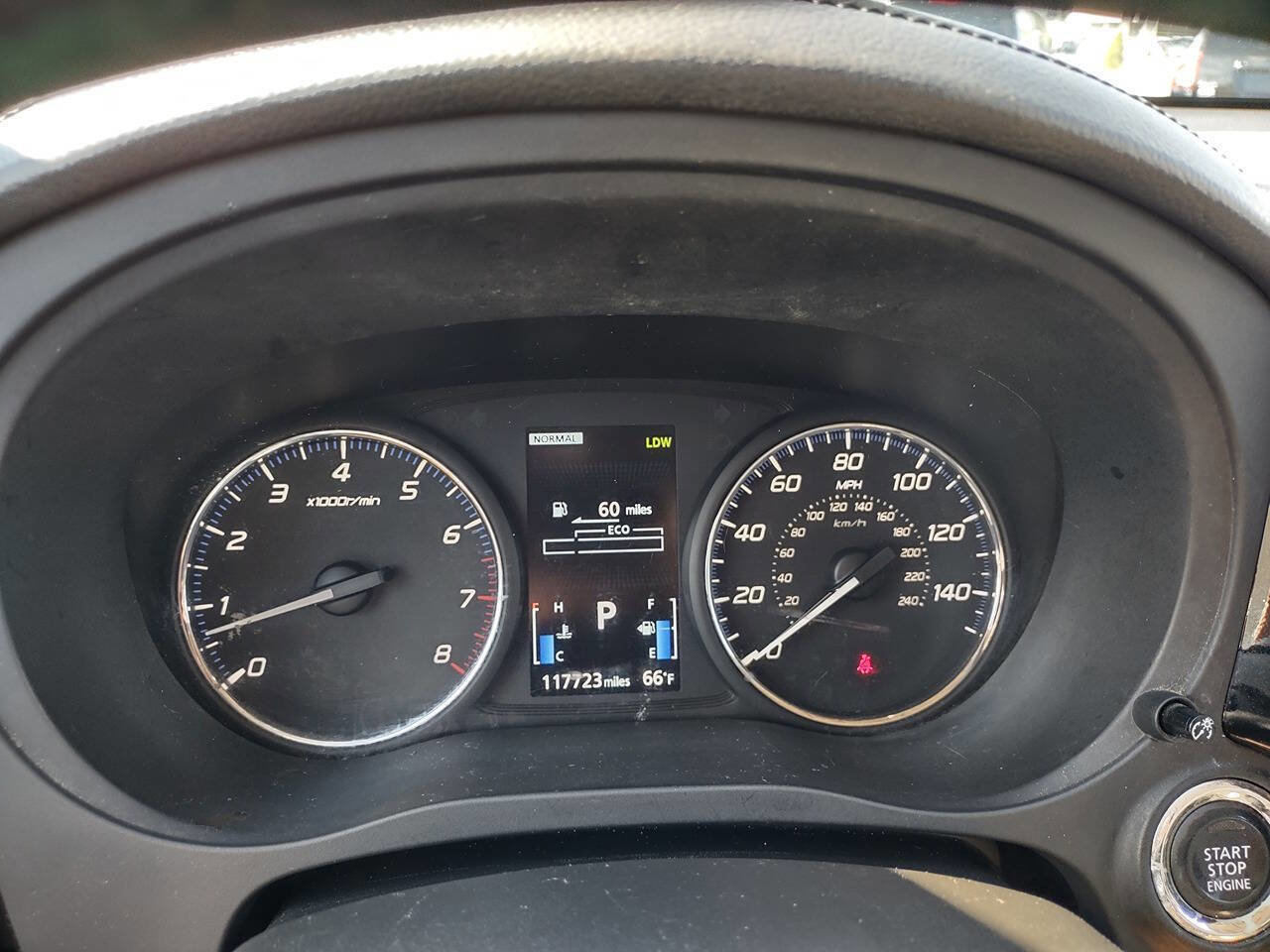 Used 2018 Mitsubishi Outlander SEL AWD/4WD image 16