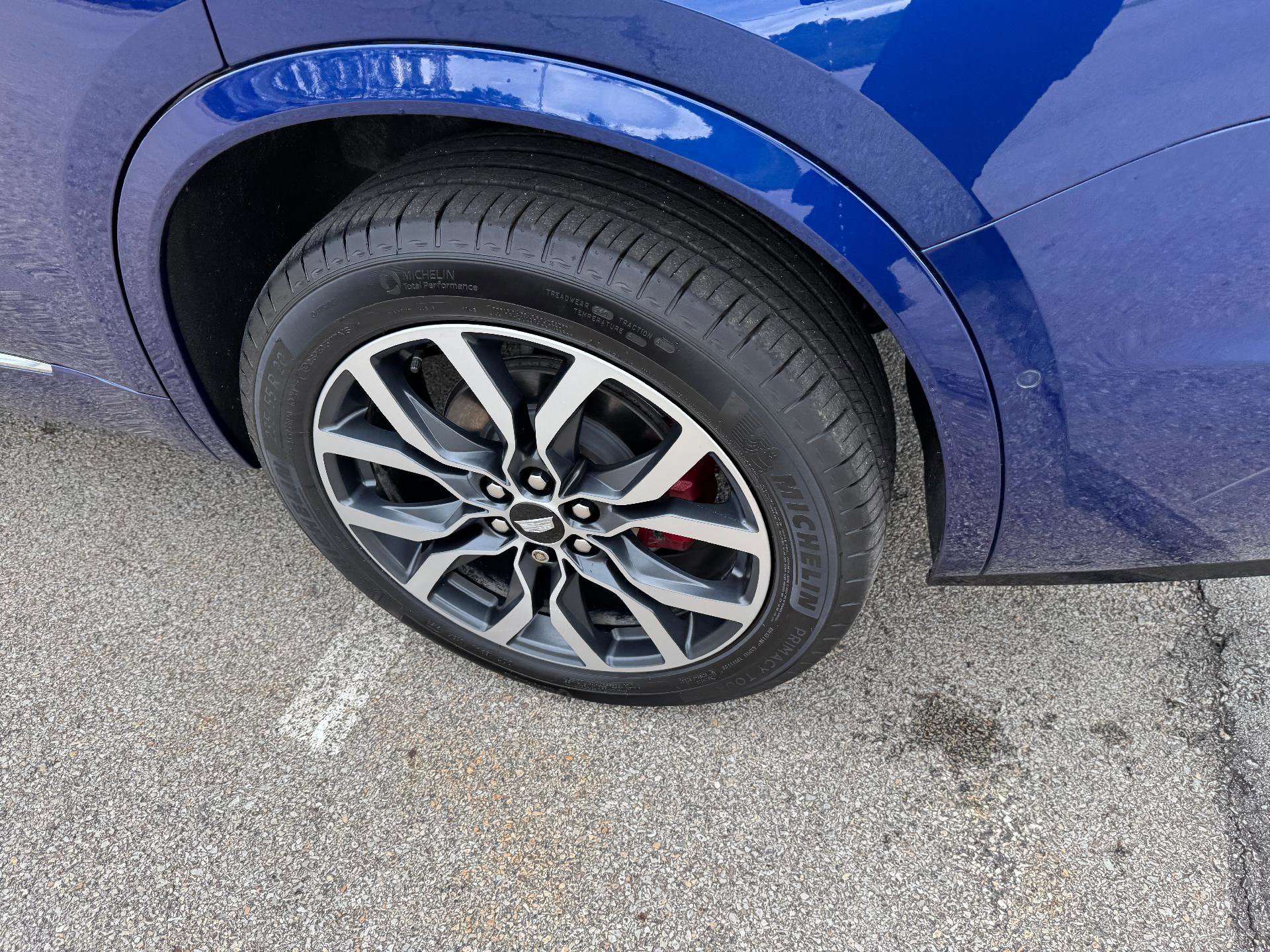 Used 2025 Cadillac XT6 Sport w/ Platinum Package image 14