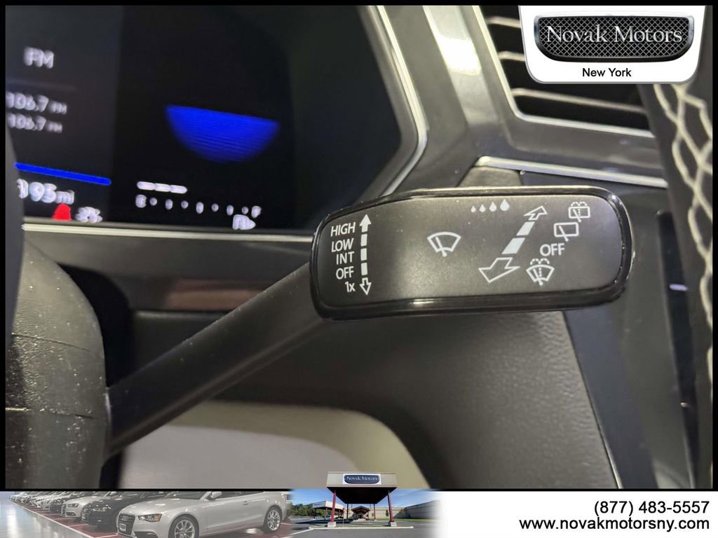 Used 2023 Volkswagen Tiguan SE image 19