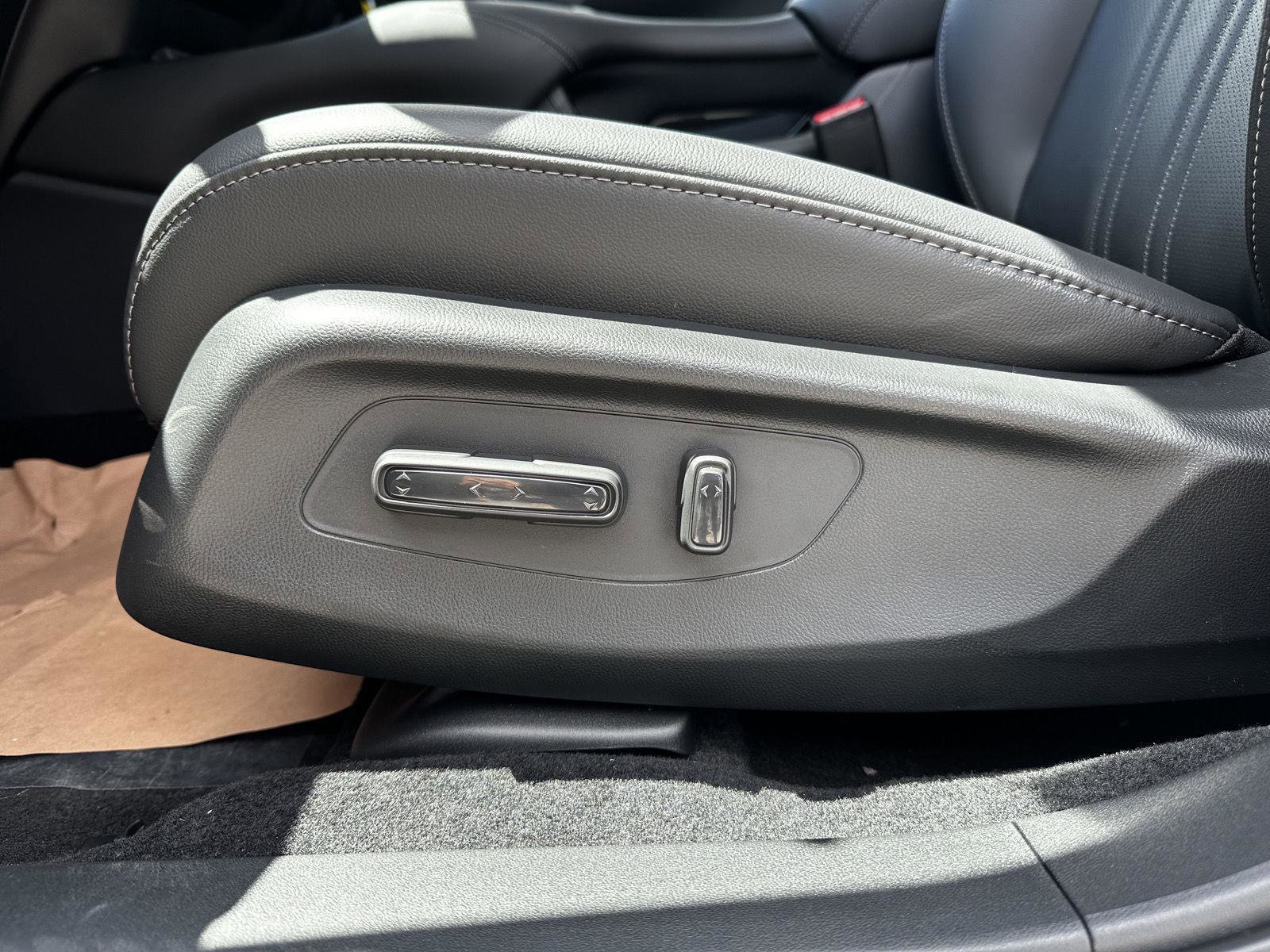 New 2027 Honda HR-V EX-L image 8