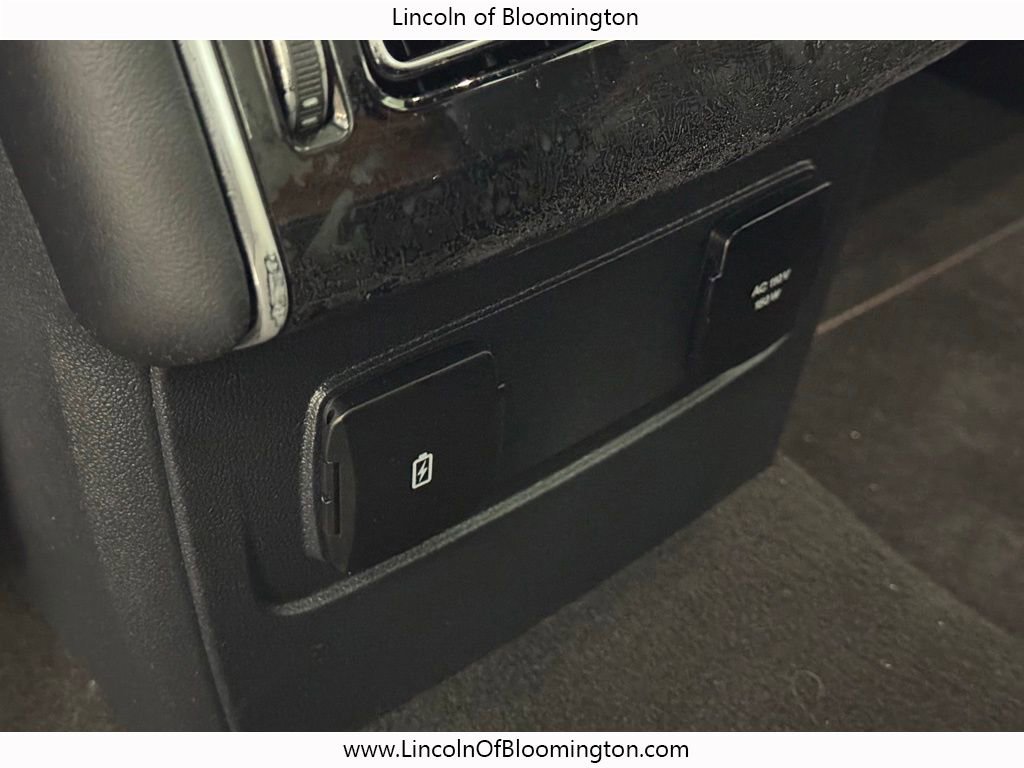 Certified 2025 Lincoln Aviator Black Label image 55