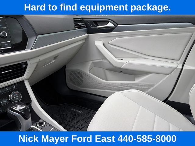 Used 2023 Volkswagen Jetta SE w/ Panoramic Sunroof Package FWD image 25