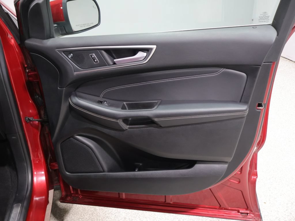 Used 2024 Ford Edge Titanium w/ Equipment Group 301A AWD/4WD image 22