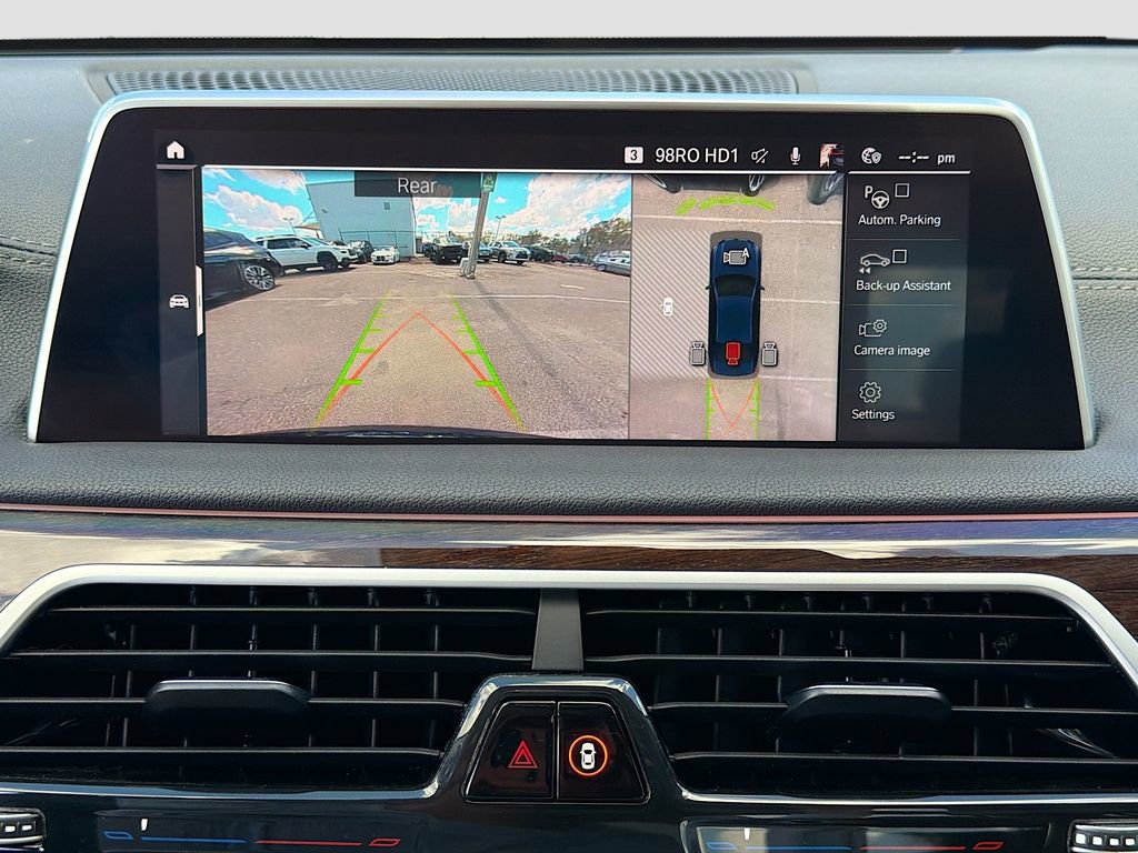 Used 2020 BMW 740i w/ Premium Package image 34