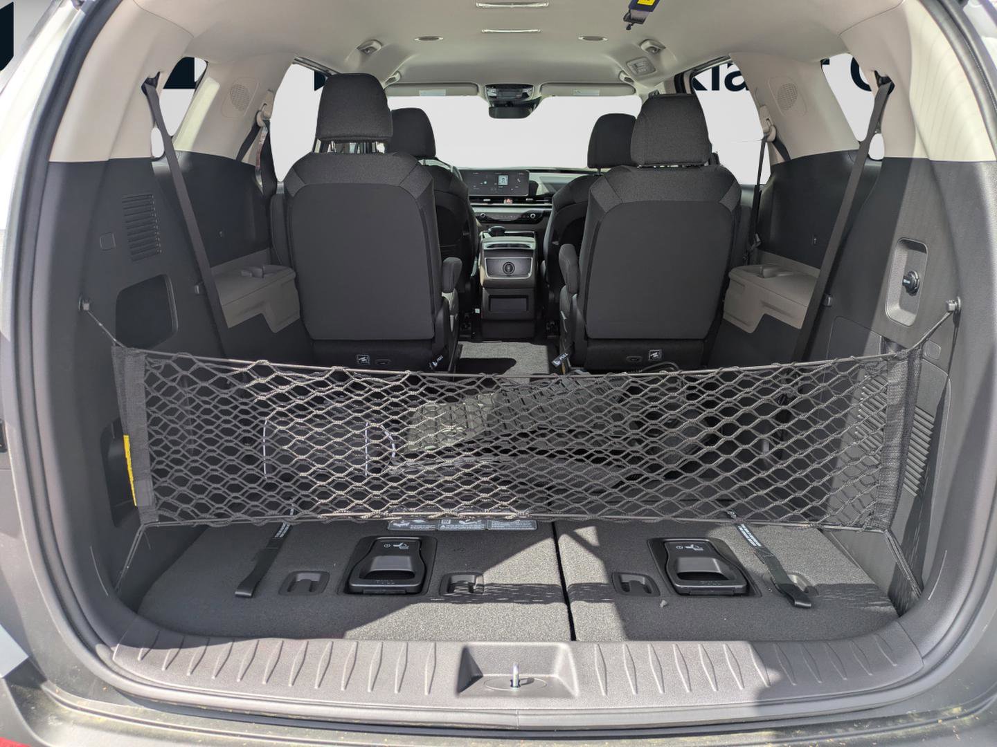 New 2026 Kia Carnival LX image 29