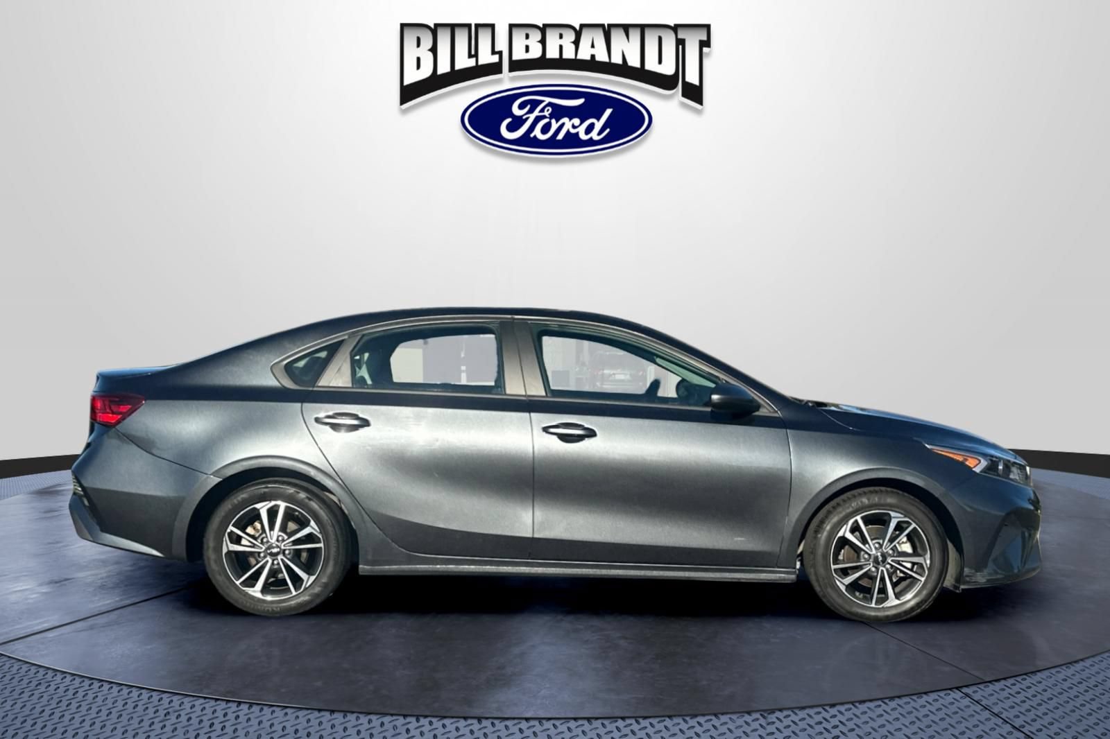 Used 2024 Kia Forte LXS FWD image 2