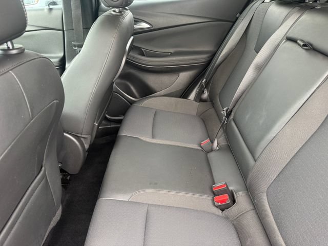 Used 2022 Buick Encore GX Select w/ Sport Touring Package FWD image 28
