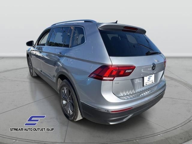 Used 2023 Volkswagen Tiguan SE image 9