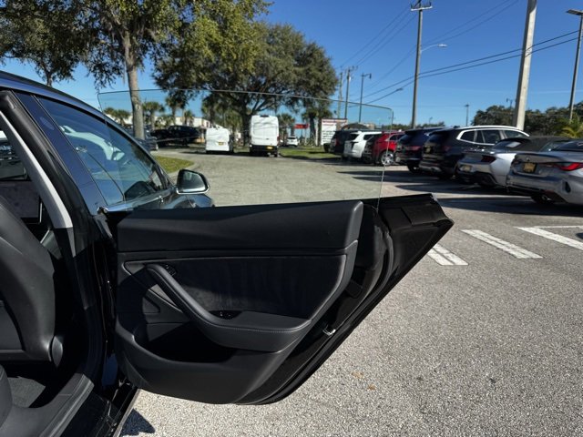 Used 2018 Tesla Model 3 Mid Range image 15