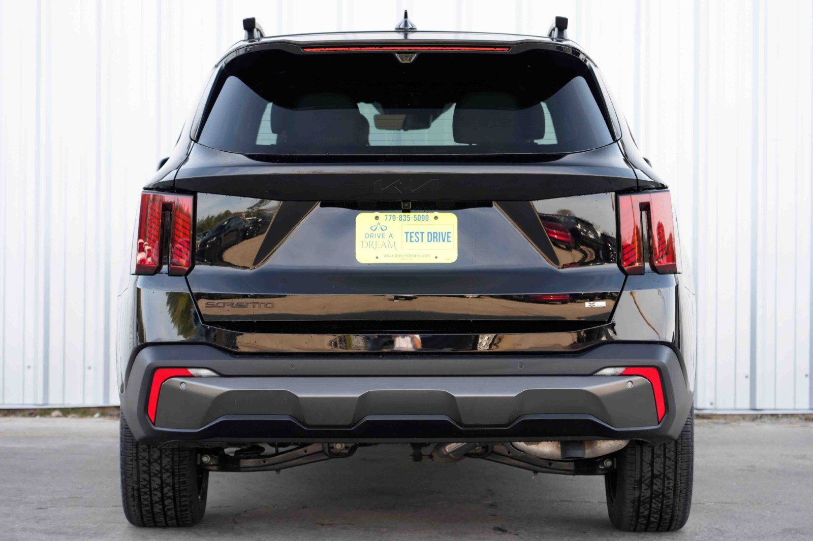 Used 2025 Kia Sorento SX Prestige w/ Sage Leather Package image 11