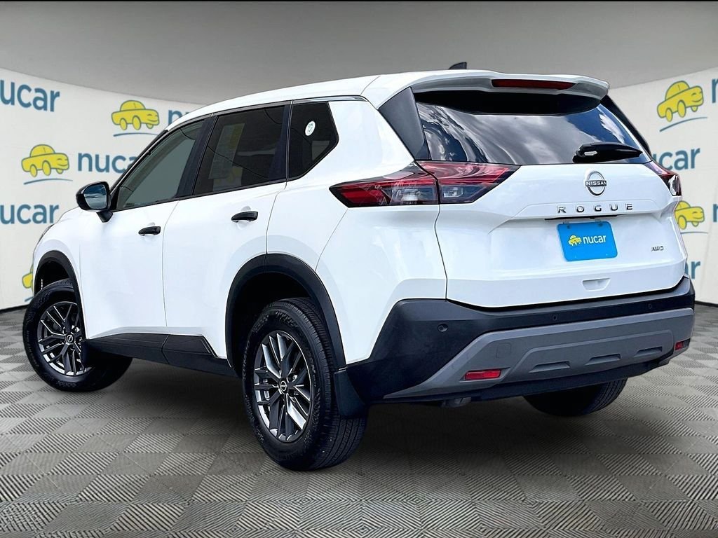 Used 2023 Nissan Rogue S AWD/4WD image 4