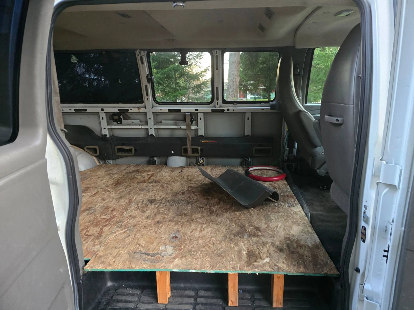 Used 2015 Chevrolet Express 3500 LT w/ LT Preferred Equipment Group RWD image 15