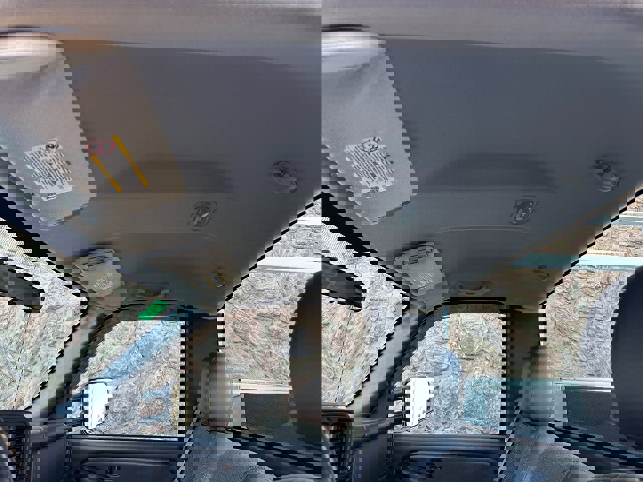 Used 2004 Chevrolet Silverado 2500 W/T image 18