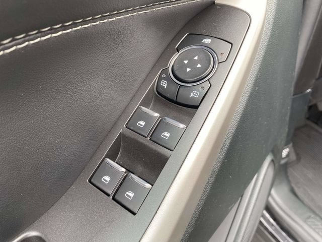 Used 2024 Ford Explorer XLT w/ Equipment Group 202A AWD/4WD image 21