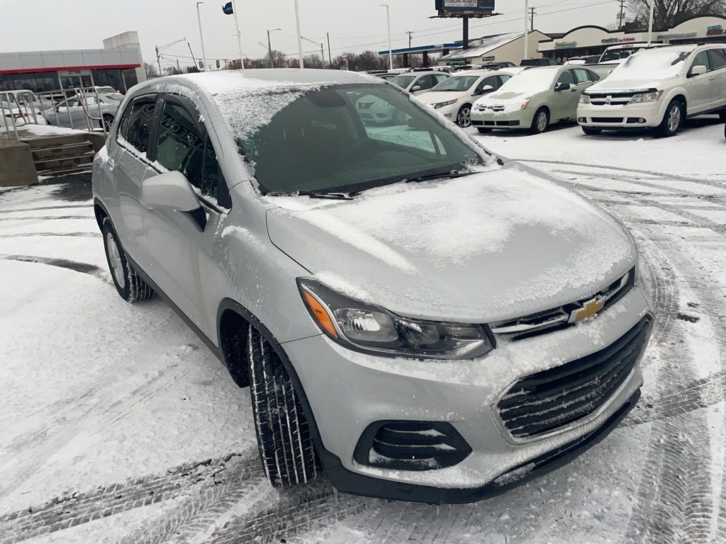 Used 2021 Chevrolet Trax LS w/ Tint and Cruise Package image 4