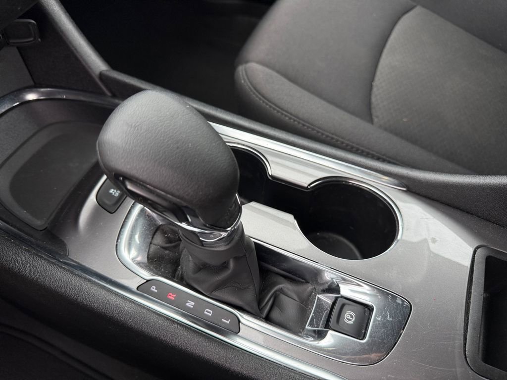 Used 2024 Chevrolet Malibu LT FWD image 36