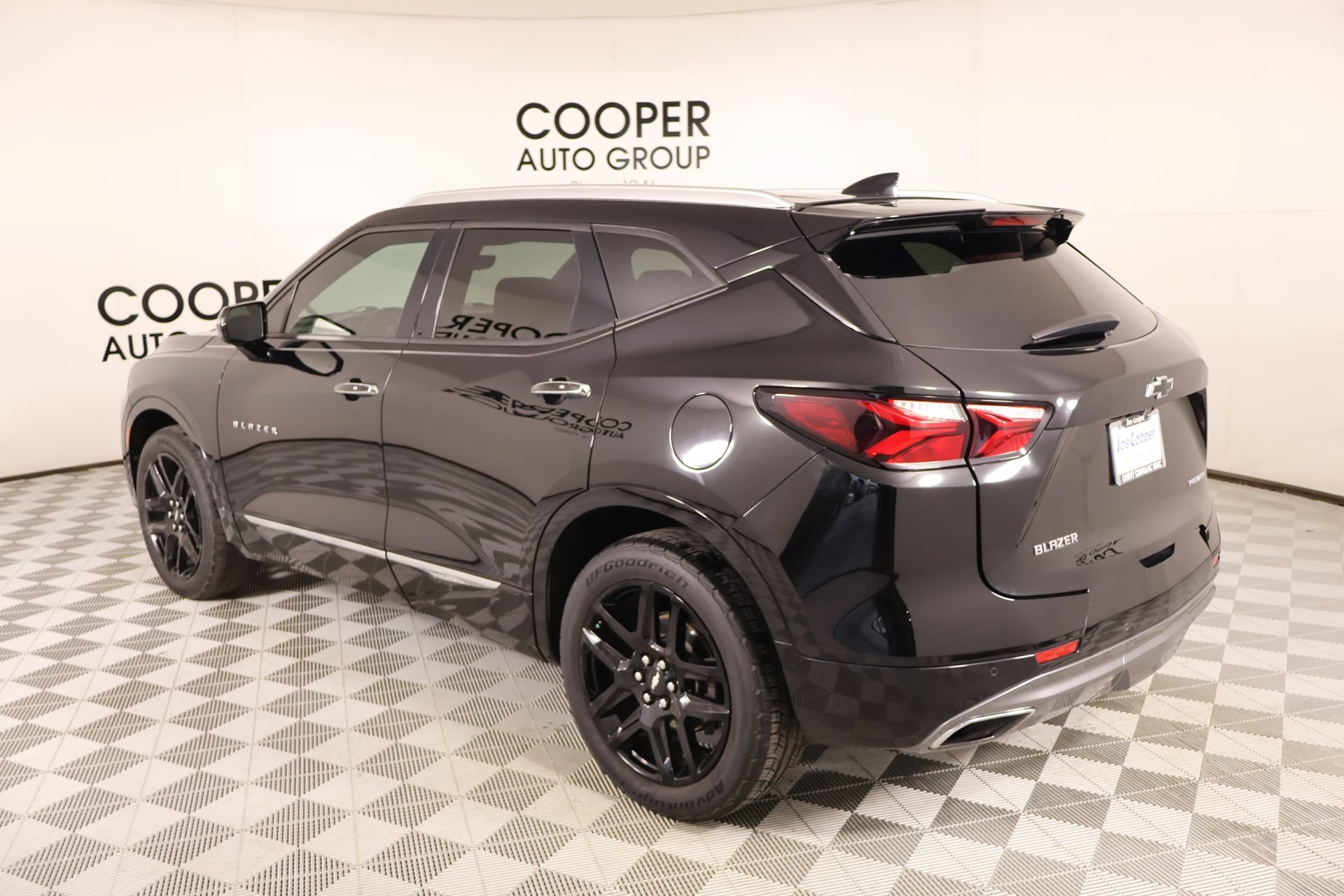Used 2019 Chevrolet Blazer Premier w/ Sun and Wheels Package FWD image 24