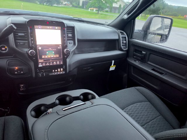 New 2026 RAM 2500 Tradesman AWD/4WD image 14