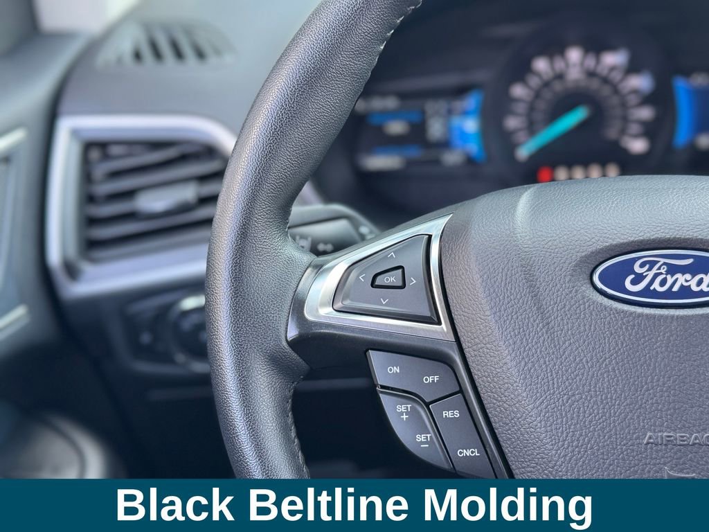 Used 2024 Ford Edge SEL w/ Sport Appearance Package image 11