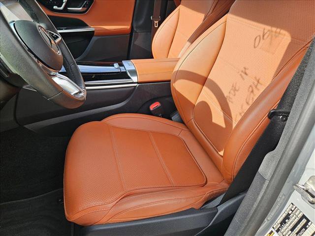 Used 2025 Mercedes-Benz GLC 300 image 13