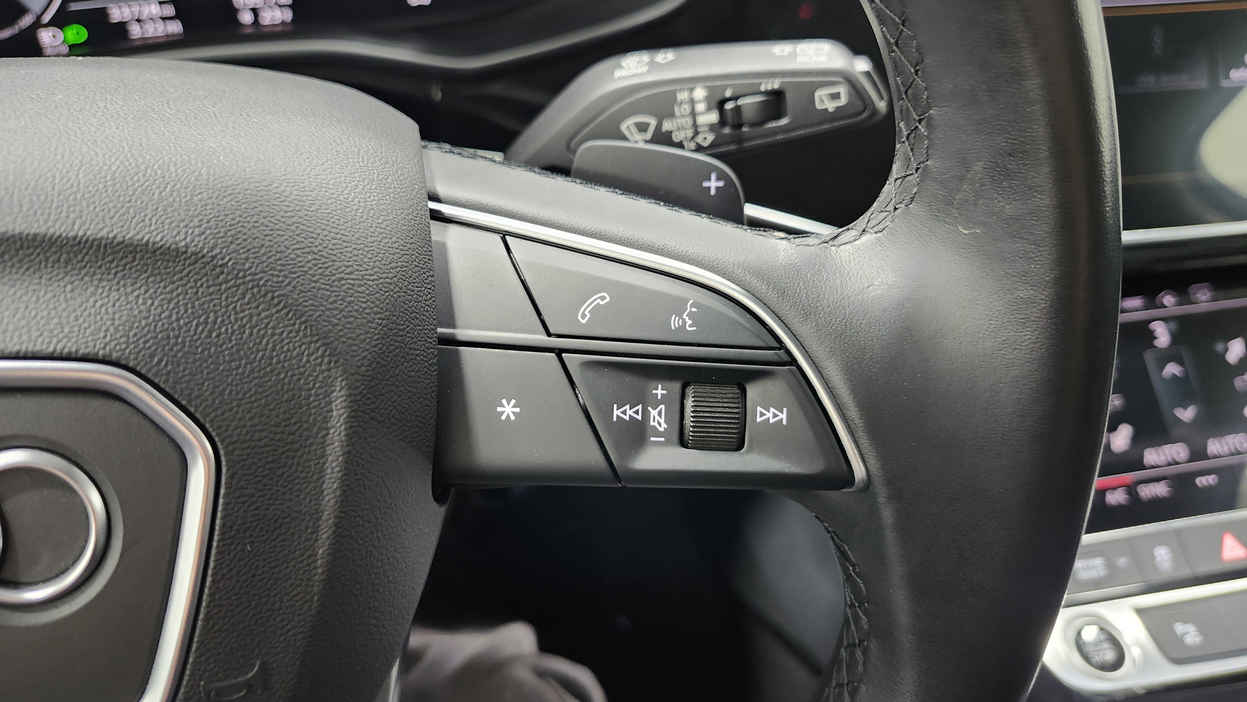 Used 2022 Audi Q7 Premium Plus w/ Premium Plus Package image 37