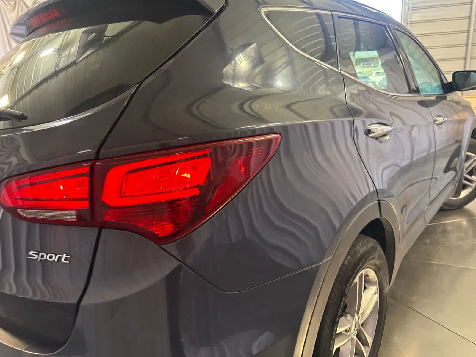 Used 2018 Hyundai Santa Fe Sport w/ 2.4L Value Package 02 FWD image 10