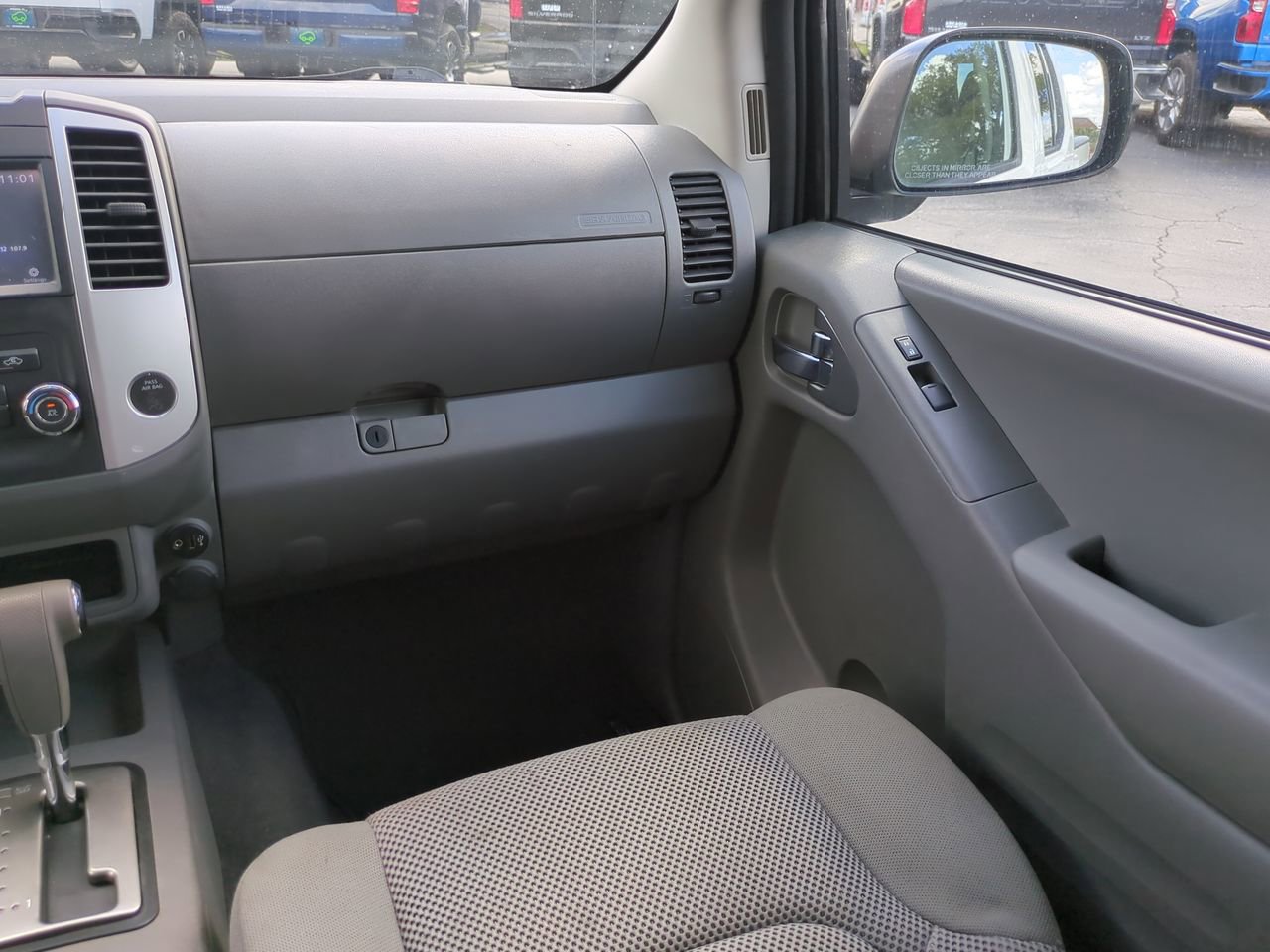 Used 2019 Nissan Frontier SV image 17