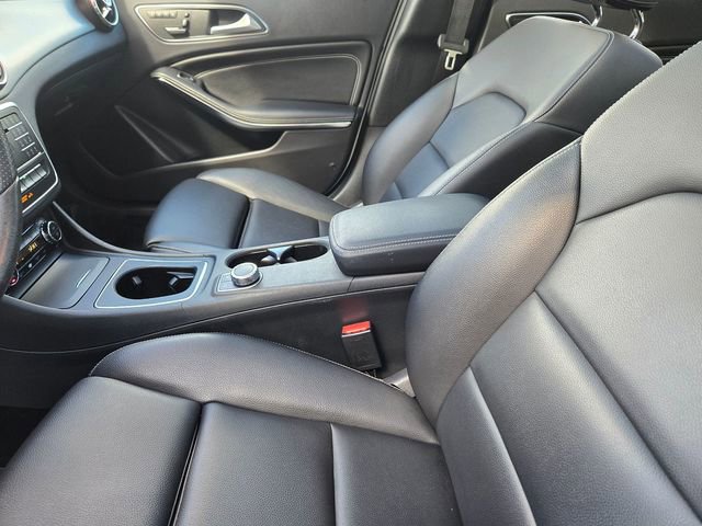 Used 2017 Mercedes-Benz GLA 250 image 9