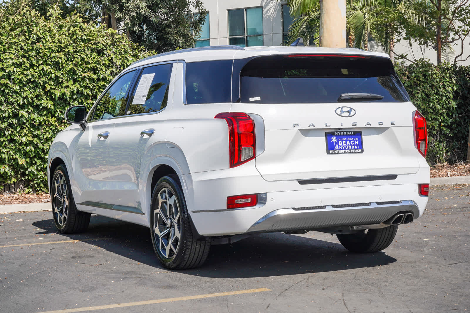 Used 2021 Hyundai Palisade Calligraphy w/ Winter Package FWD image 4