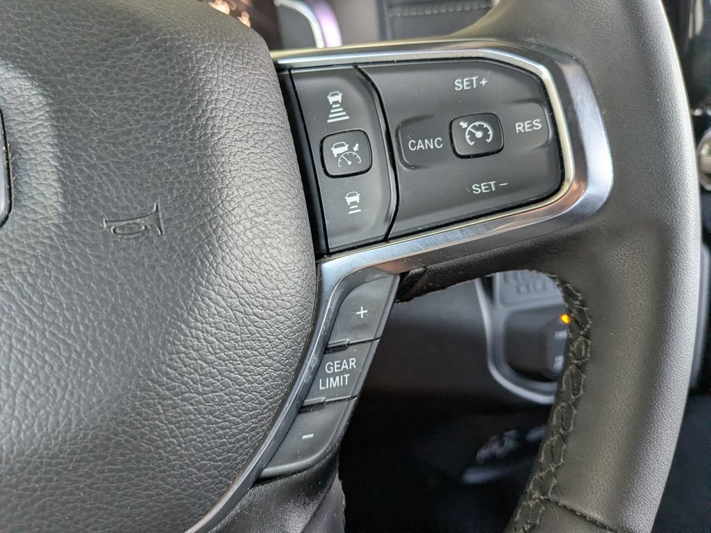 Used 2026 RAM 2500 Laramie AWD/4WD image 17